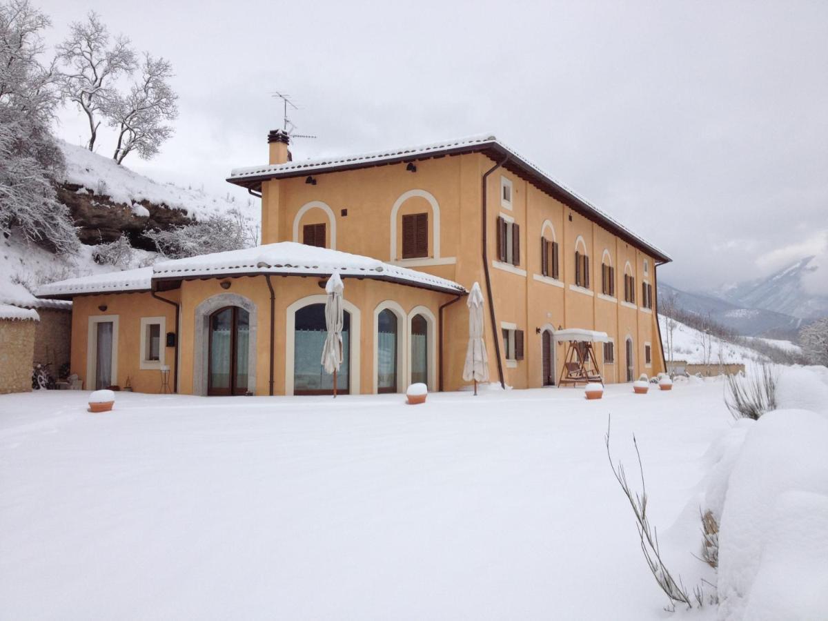 Il Casale San Martino Bed & Breakfast Norcia Exterior photo